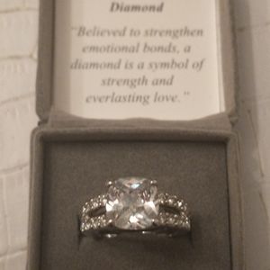 Costume Jewelry Solataire